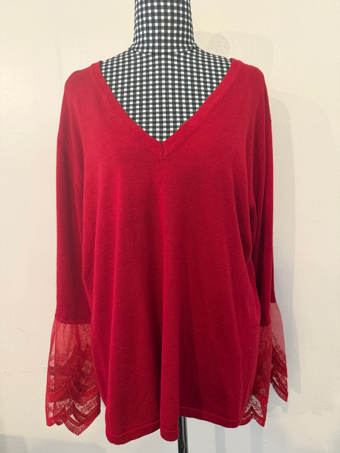 City Chic Lace Sleeve Knit Top – Size M (18) – Red